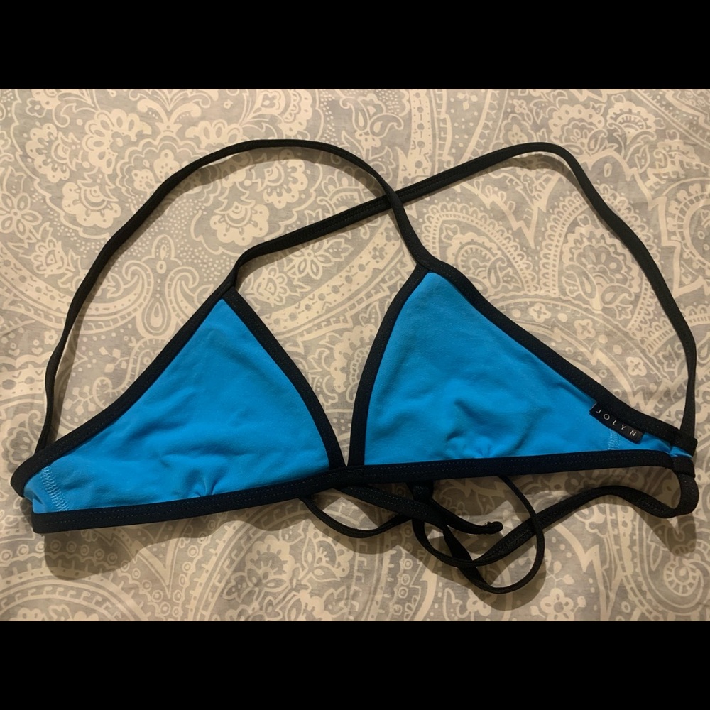 Jolyn triangle top size small